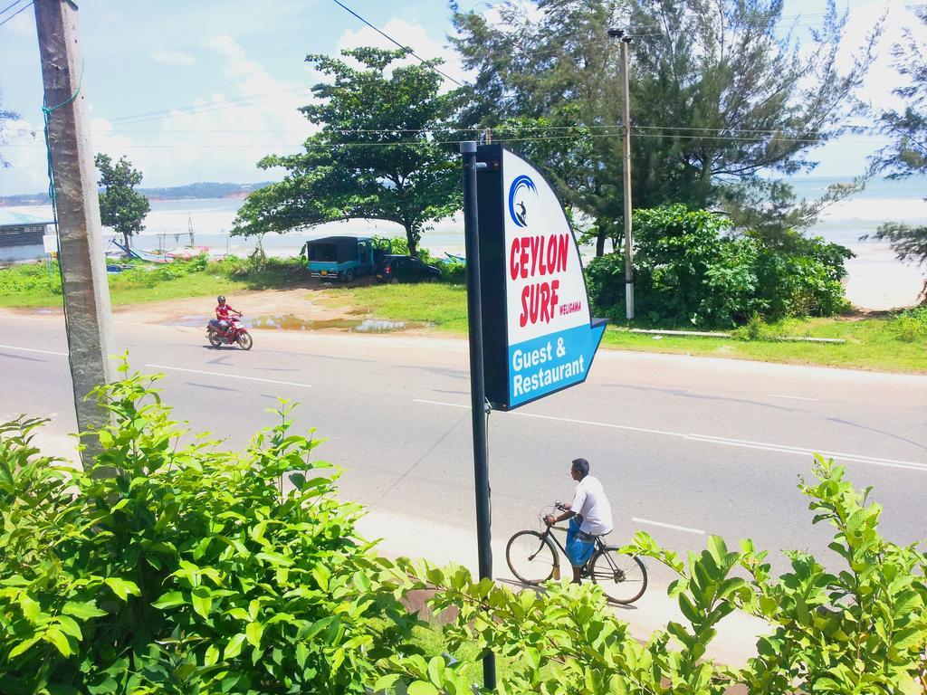 Ceylon Surf Guest And Restaurant Bed & Breakfast Weligama Exterior foto