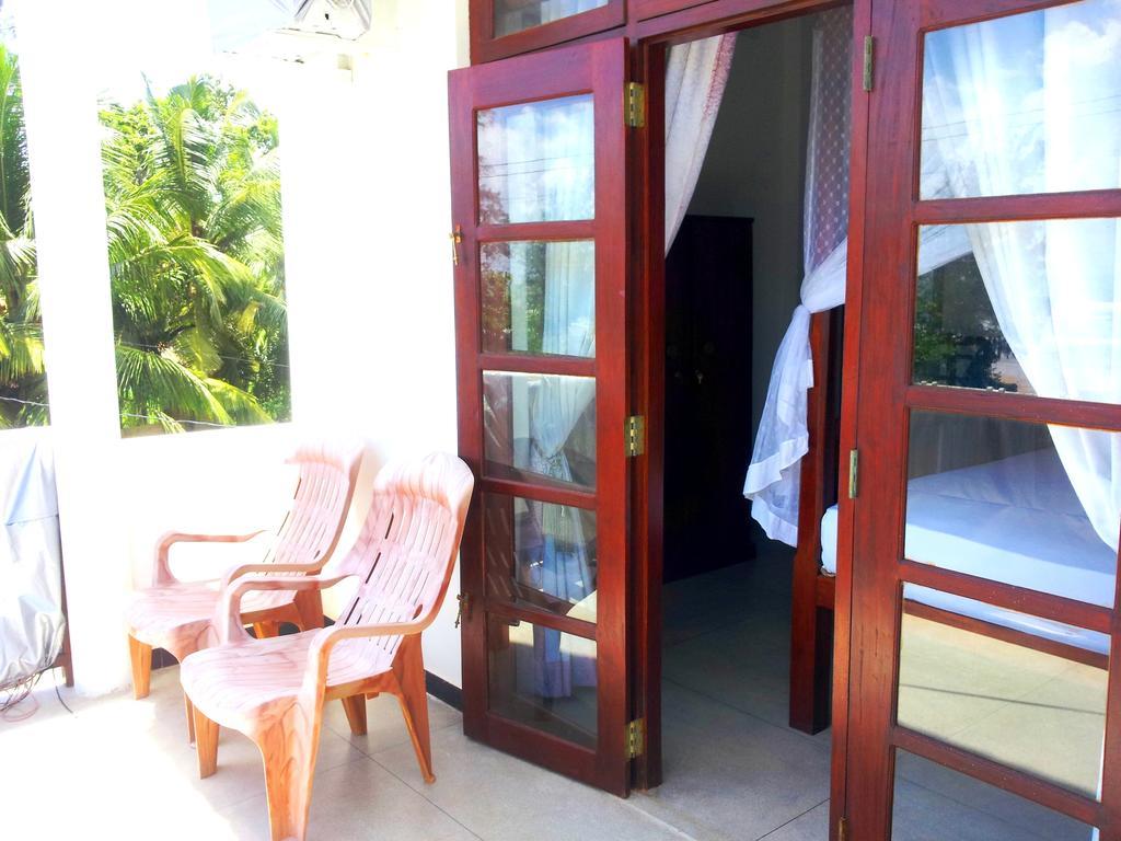 Ceylon Surf Guest And Restaurant Bed & Breakfast Weligama Cameră foto