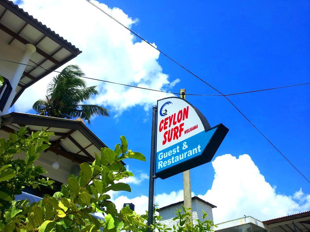 Ceylon Surf Guest And Restaurant Bed & Breakfast Weligama Exterior foto