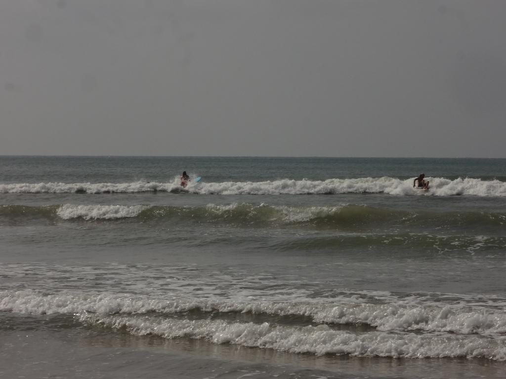 Ceylon Surf Guest And Restaurant Bed & Breakfast Weligama Exterior foto